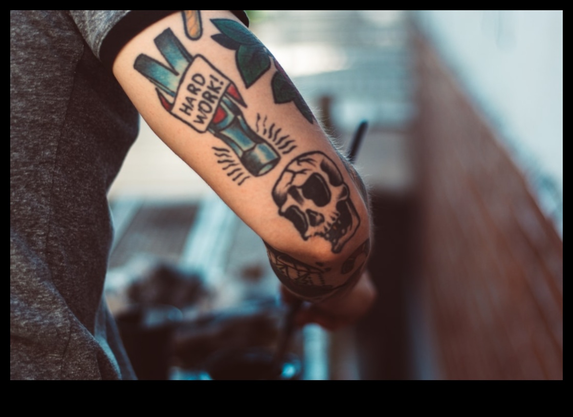 Αληθινός στην παράδοση Η διαχρονική έκκληση των παραδοσιακών τατουάζ 2 True to Tradition: Enduring Elegance in Tattoo Art